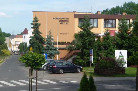 BUDYNEK NOK-u, NOWY TOMYŚL